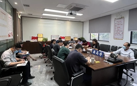 以案為鑒敲警鐘 長(zhǎng)效落實(shí)筑防線.jpg
